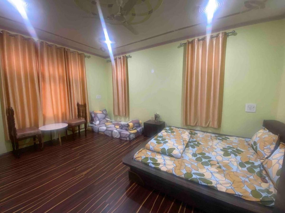 Penthouse Villa Srīnagar Екстериор снимка