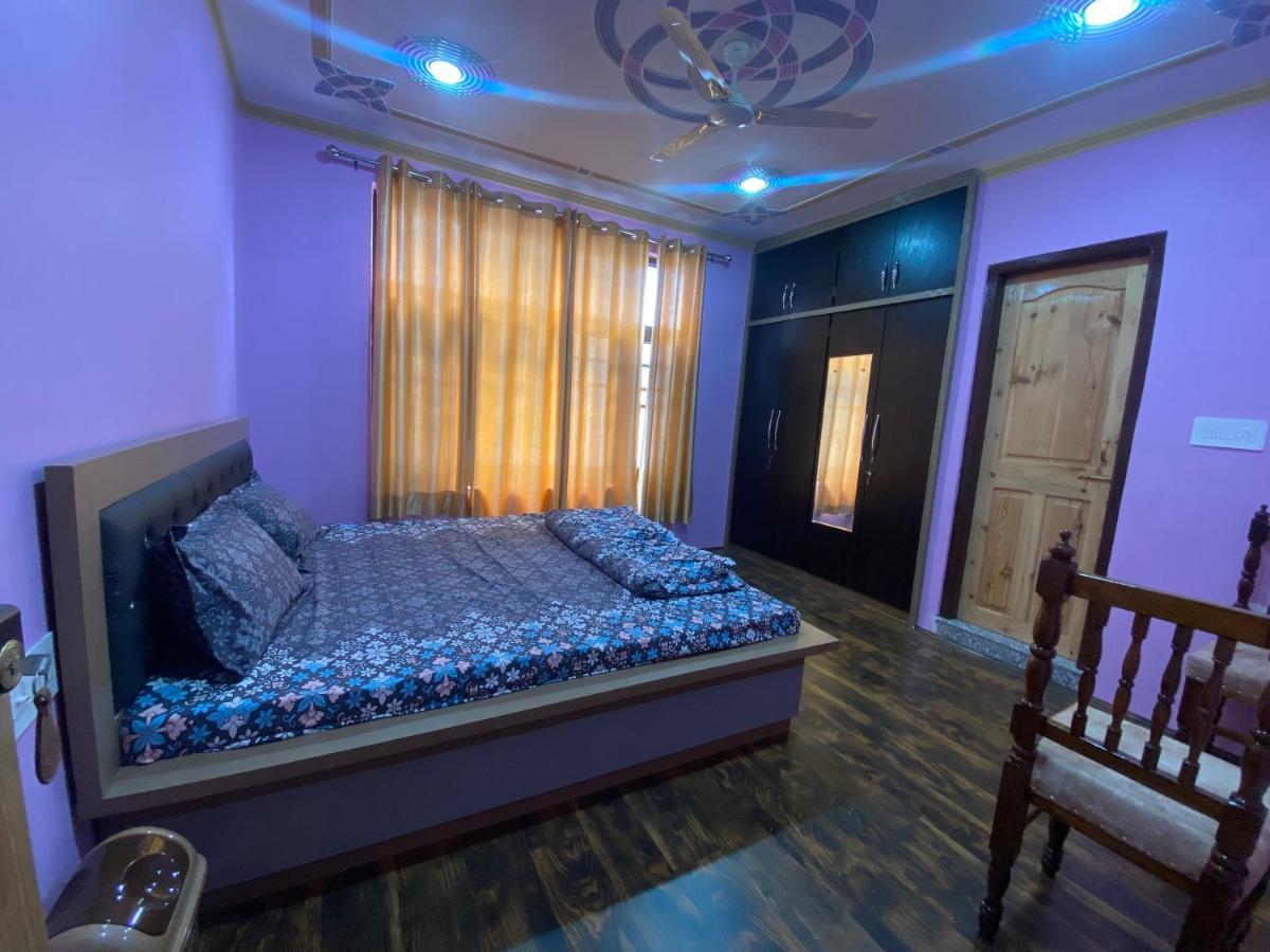 Penthouse Villa Srīnagar Екстериор снимка