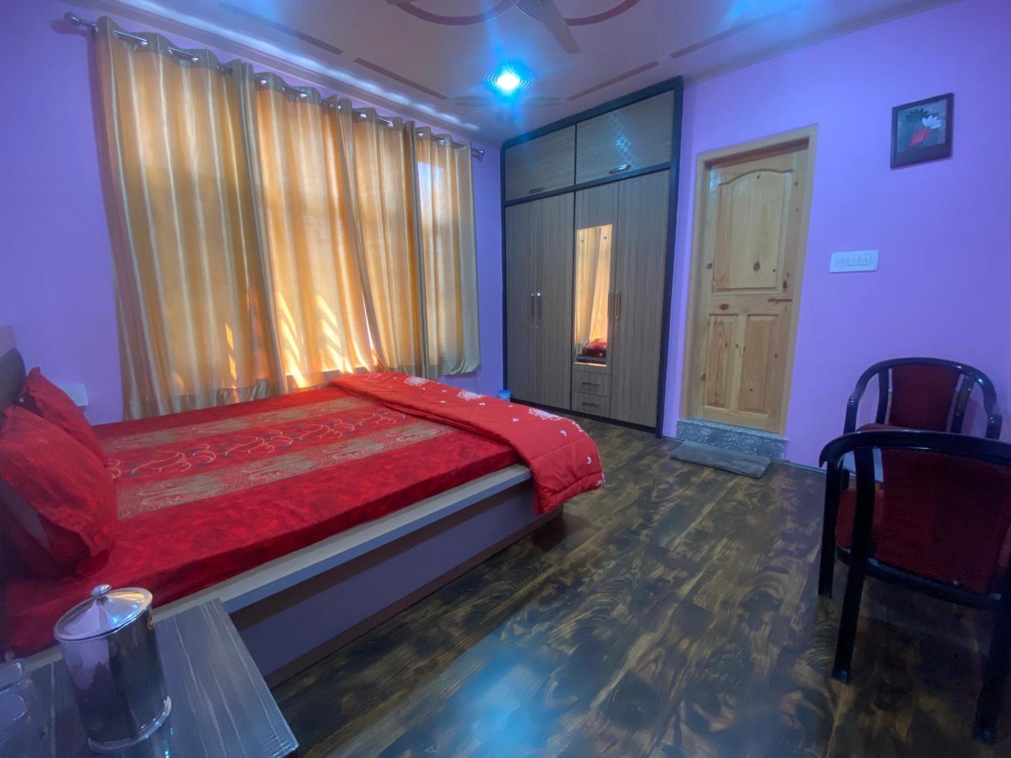 Penthouse Villa Srīnagar Екстериор снимка
